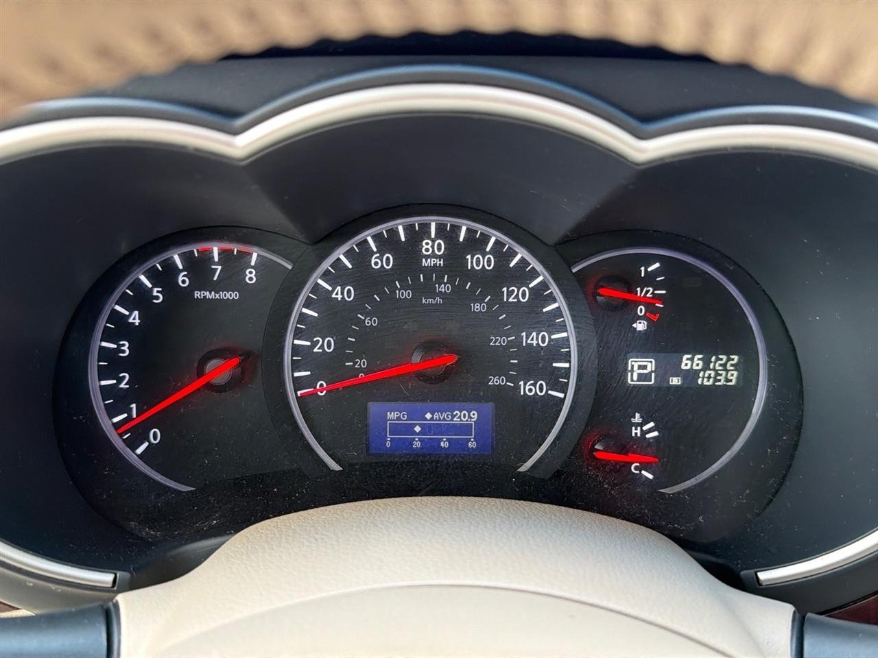 Nissan Quest 4dr Platinum 2015