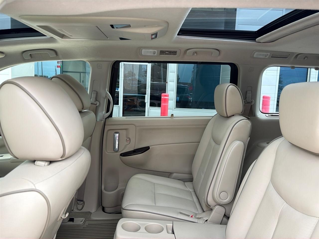 Nissan Quest 4dr Platinum 2015