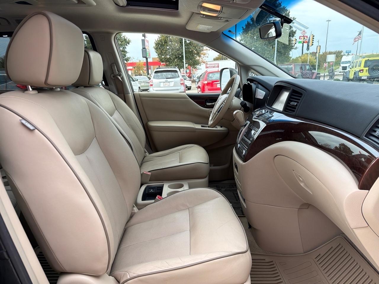 Nissan Quest 4dr Platinum 2015