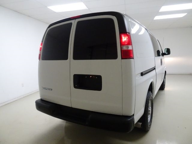 2019 Chevrolet Express Cargo Van 2500 photo 6