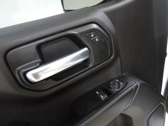 Chevrolet Silverado 1500 2WD Reg Cab 140" Work Truck 2020 Chevrolet Silverado 1500 2WD Reg Cab 140" Work Truck 2020