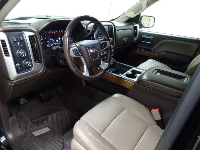 GMC Sierra 1500 4WD Crew Cab 143.5" SLT 2017