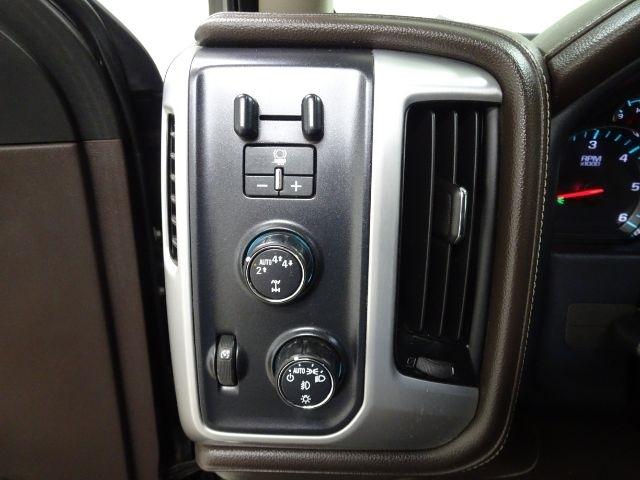 GMC Sierra 1500 4WD Crew Cab 143.5" SLT 2017