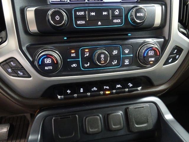 GMC Sierra 1500 4WD Crew Cab 143.5" SLT 2017