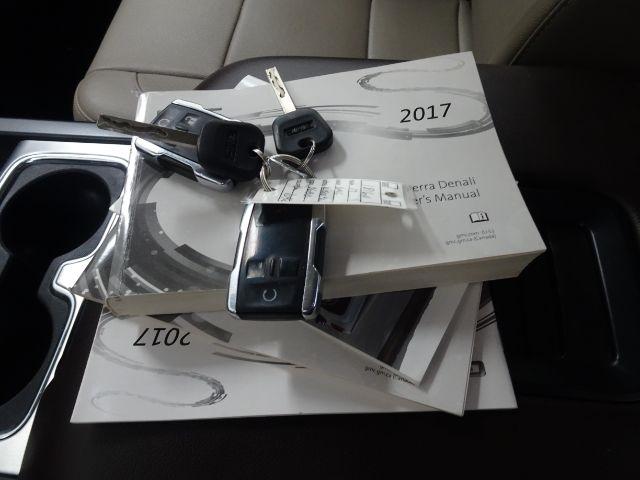 GMC Sierra 1500 4WD Crew Cab 143.5" SLT 2017