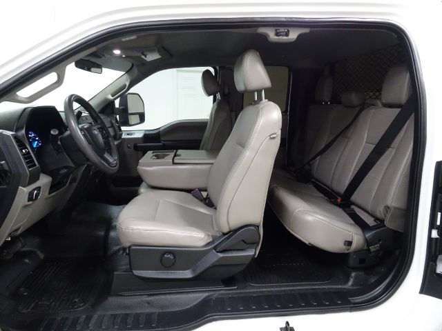 Ford Super Duty F-250 SRW Lariat 2WD SuperCab 8' Box 2020