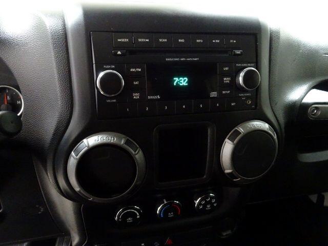 Jeep Wrangler Unlimited 4WD 4dr Sport 2014