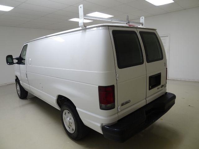 Ford Econoline Cargo Van E-150 Recreational 2009
