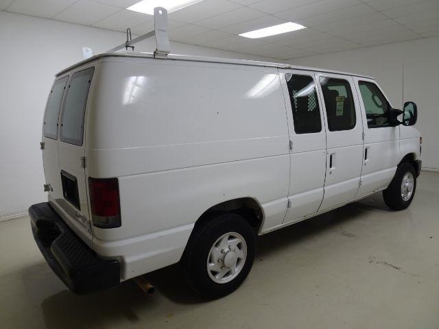 Ford Econoline Cargo Van E-150 Recreational 2009