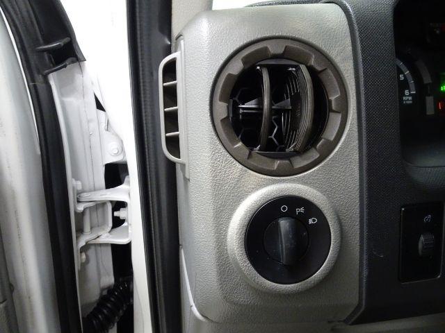 Ford Econoline Cargo Van E-150 Recreational 2009