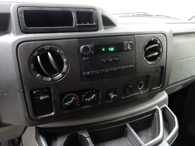 Ford Econoline Cargo Van E-150 Recreational 2009