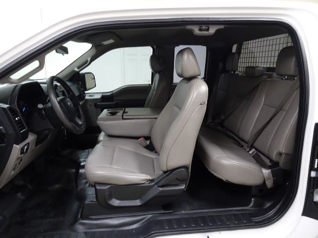 Ford F-150 Lariat 2WD SuperCab 8' Box 2018