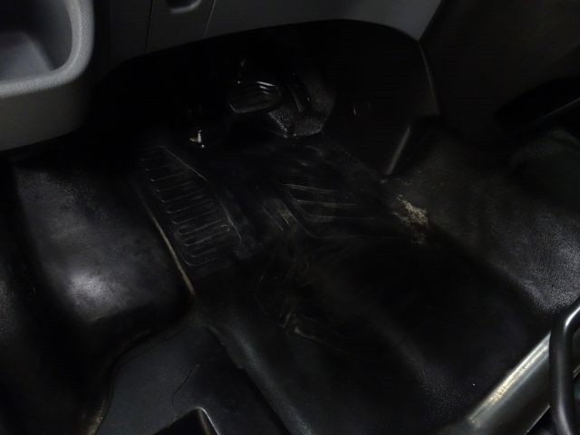 Ford Transit Cargo Van T-250 130" Low Rf 9000 GVWR Swing-Out RH Dr 2015