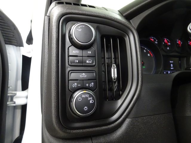 Chevrolet Silverado 1500 4WD Reg Cab 126" Work Truck 2025