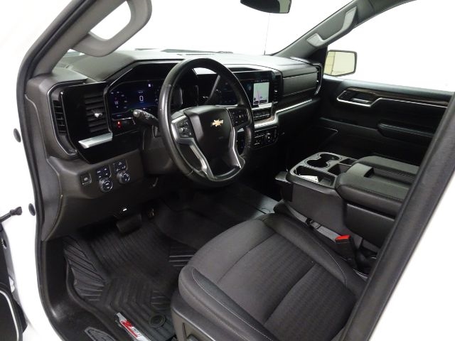 Chevrolet Silverado 1500 4WD Crew Cab 157" LT 2023