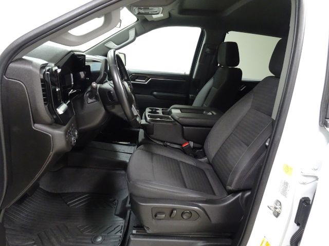 Chevrolet Silverado 1500 4WD Crew Cab 157" LT 2023