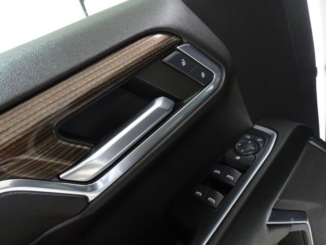 Chevrolet Silverado 1500 4WD Crew Cab 157" LT 2023