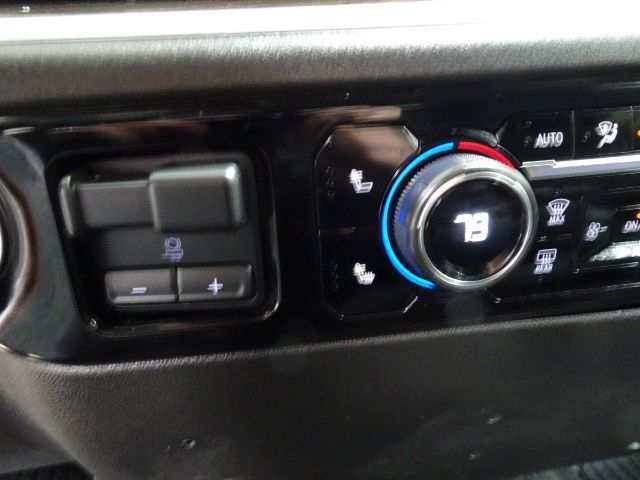 Chevrolet Silverado 1500 4WD Crew Cab 157" LT 2023