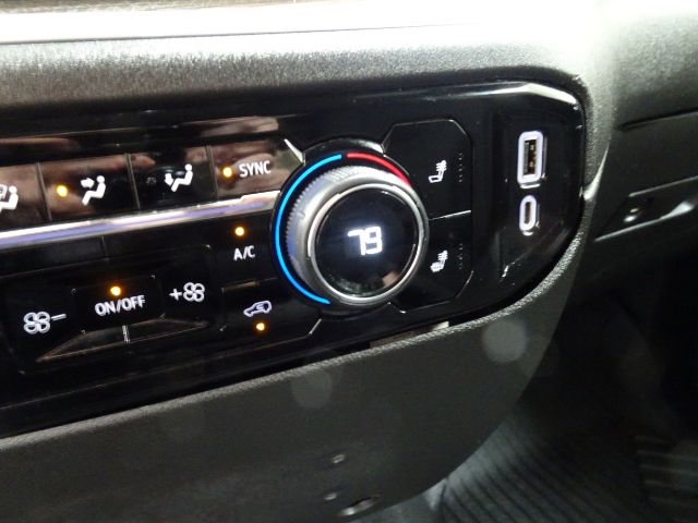 Chevrolet Silverado 1500 4WD Crew Cab 157" LT 2023