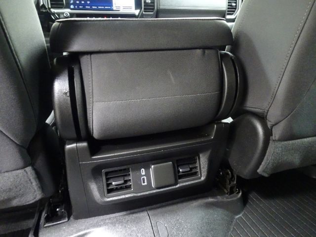 Chevrolet Silverado 1500 4WD Crew Cab 157" LT 2023