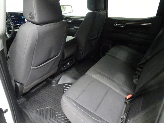 Chevrolet Silverado 1500 4WD Crew Cab 157" LT 2023