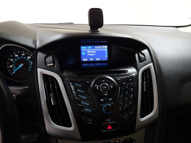 Ford Focus 4dr Sdn SE 2014