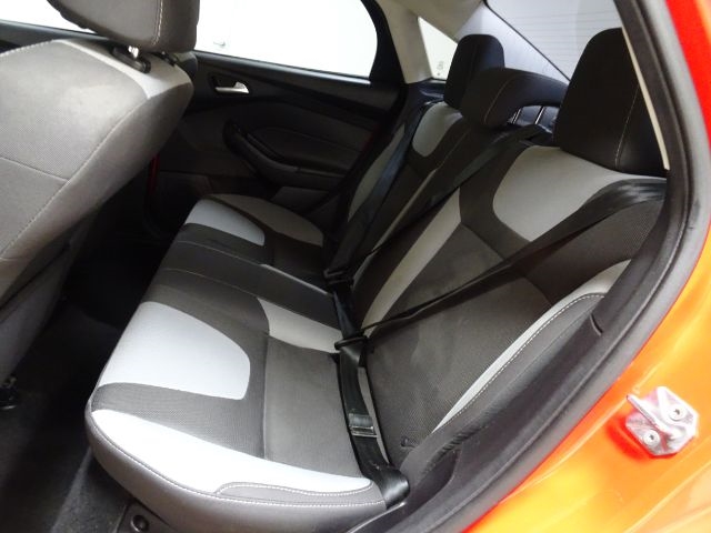 Ford Focus 4dr Sdn SE 2014