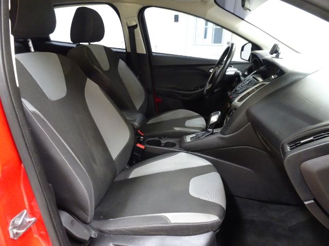 Ford Focus 4dr Sdn SE 2014