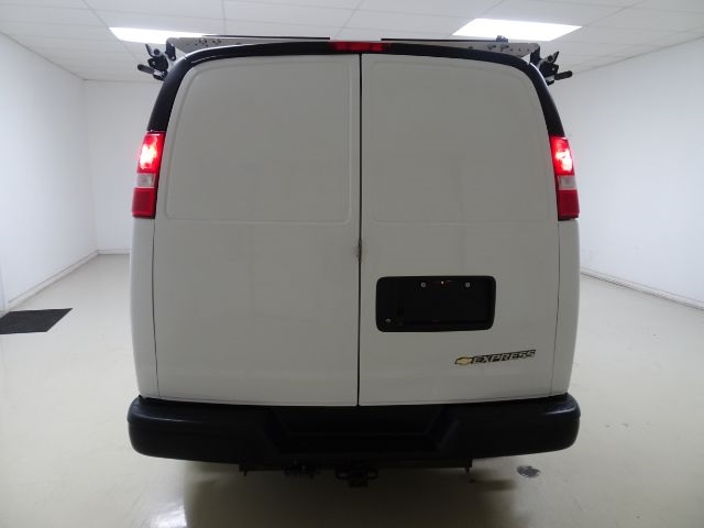 Chevrolet Express Cargo Van RWD 2500 135" 2020