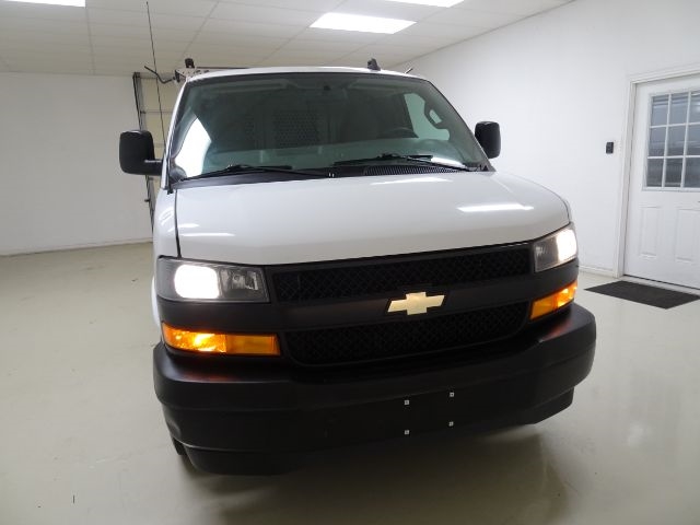 Chevrolet Express Cargo Van RWD 2500 135" 2020