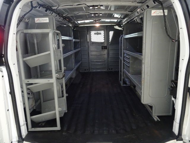 Chevrolet Express Cargo Van RWD 2500 135" 2020