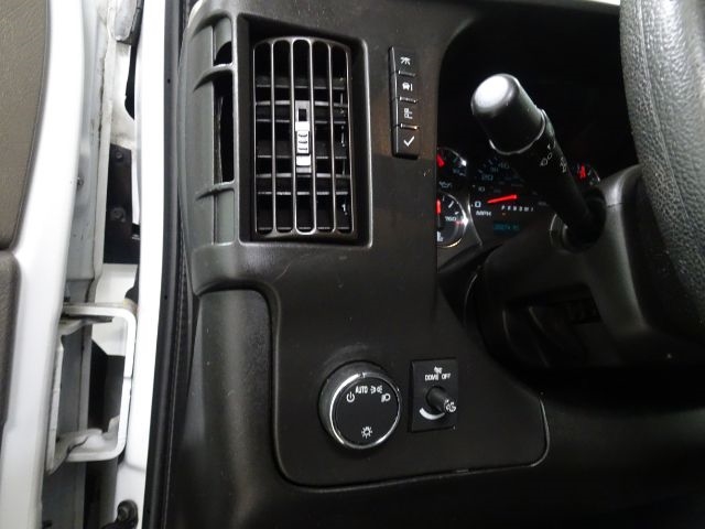 Chevrolet Express Cargo Van RWD 2500 135" 2020