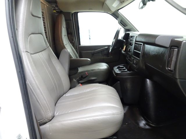 Chevrolet Express Cargo Van RWD 2500 135" 2020