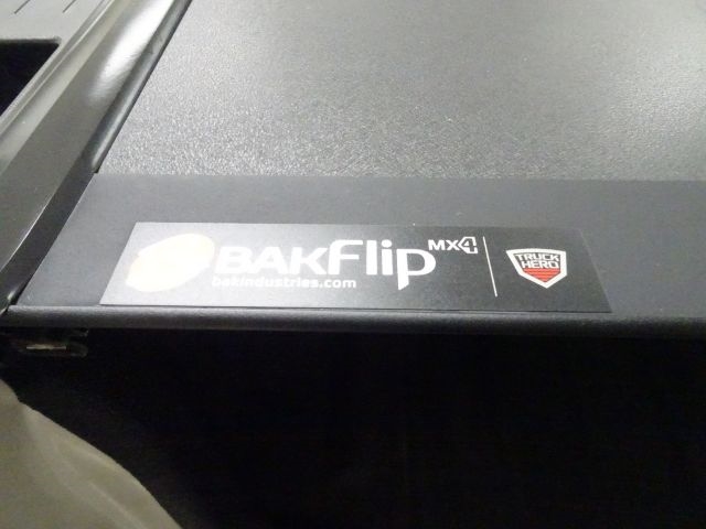 GMC Sierra 1500 4WD Crew Cab 143.5" Denali 2017