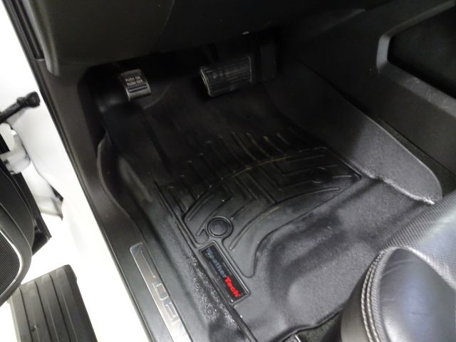 GMC Sierra 1500 4WD Crew Cab 143.5" Denali 2017