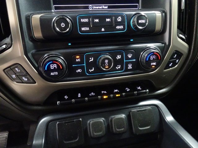 GMC Sierra 1500 4WD Crew Cab 143.5" Denali 2017