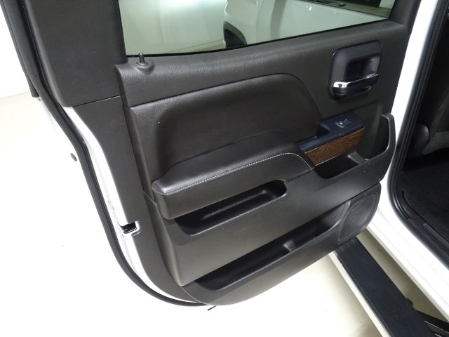 GMC Sierra 1500 4WD Crew Cab 143.5" Denali 2017