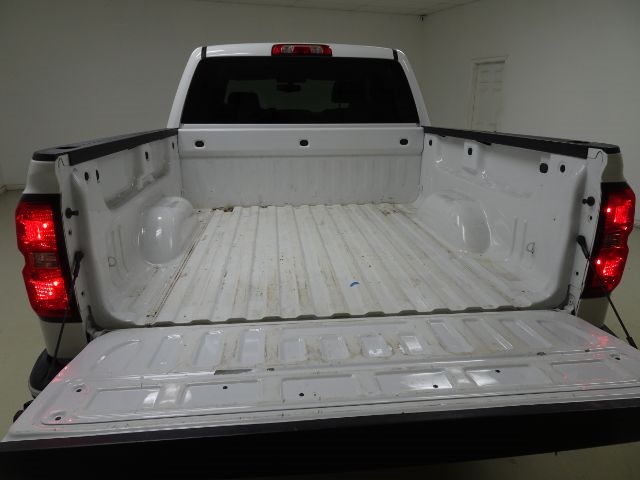 Chevrolet Silverado 1500 2WD Crew Cab 143.5" LS 2018