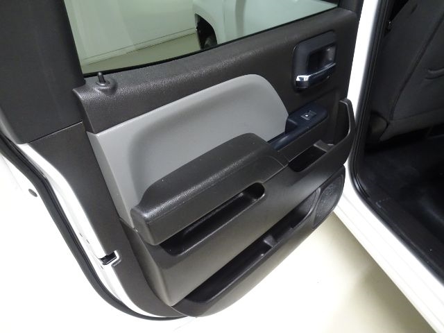 Chevrolet Silverado 1500 2WD Crew Cab 143.5" LS 2018