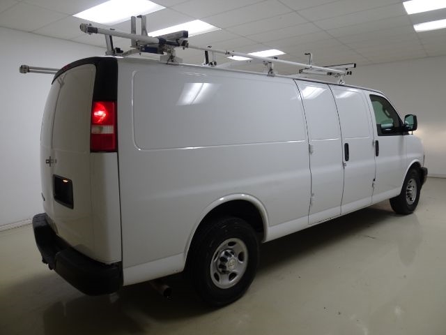 Chevrolet Express Cargo Van RWD 2500 155" 2019