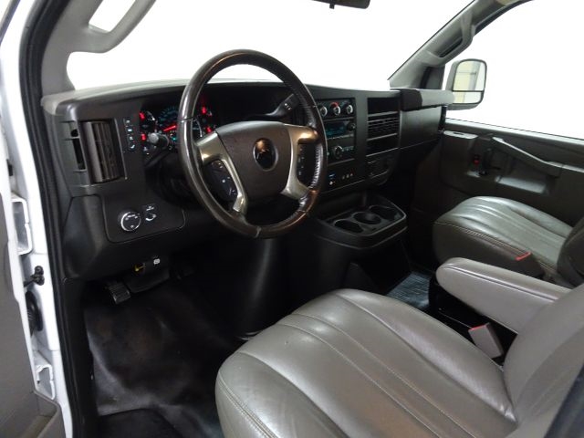 Chevrolet Express Cargo Van RWD 2500 155" 2019