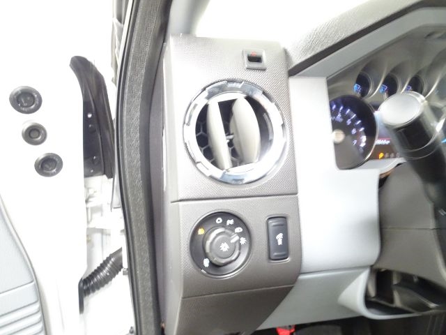 Ford Super Duty F-250 SRW 2WD Crew Cab 156" King Ranch 2015