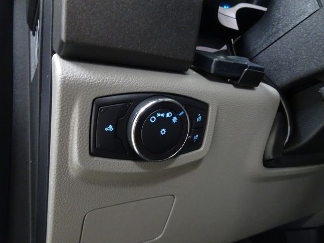 Ford Super Duty F-250 SRW Lariat 2WD SuperCab 8' Box 2019