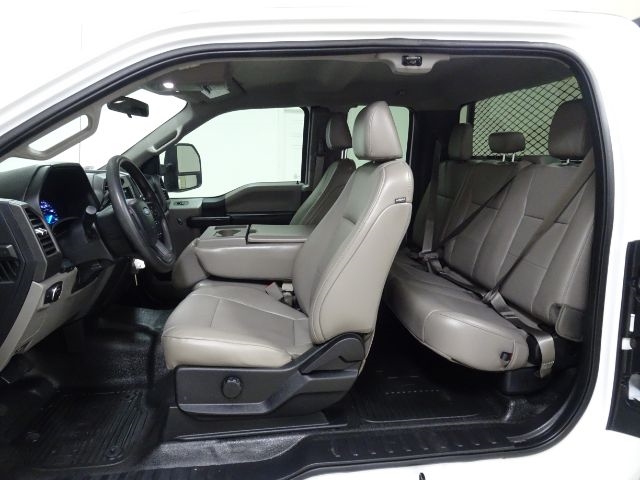 Ford Super Duty F-250 SRW Lariat 2WD SuperCab 8' Box 2019