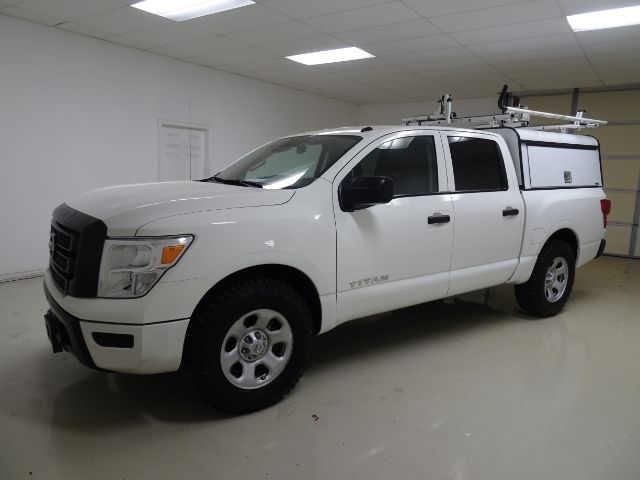 Nissan Titan 4x2 Crew Cab S 2021