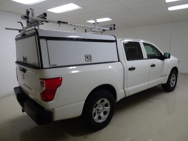 Nissan Titan 4x2 Crew Cab S 2021