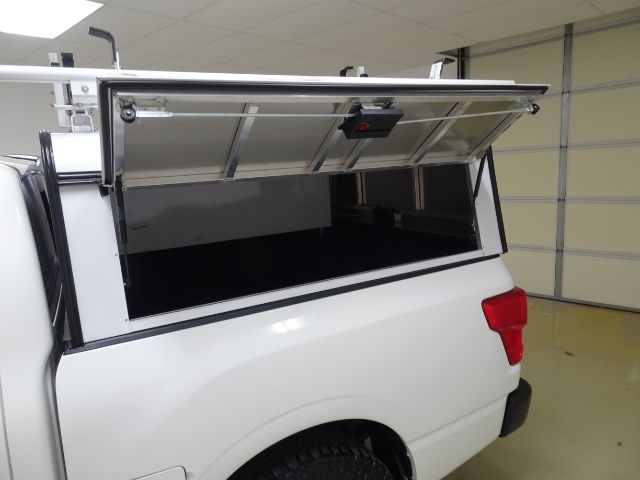 Nissan Titan 4x2 Crew Cab S 2021