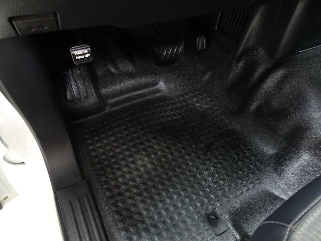 Nissan Titan 4x2 Crew Cab S 2021