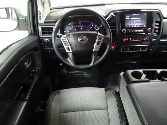 Nissan Titan 4x2 Crew Cab S 2021
