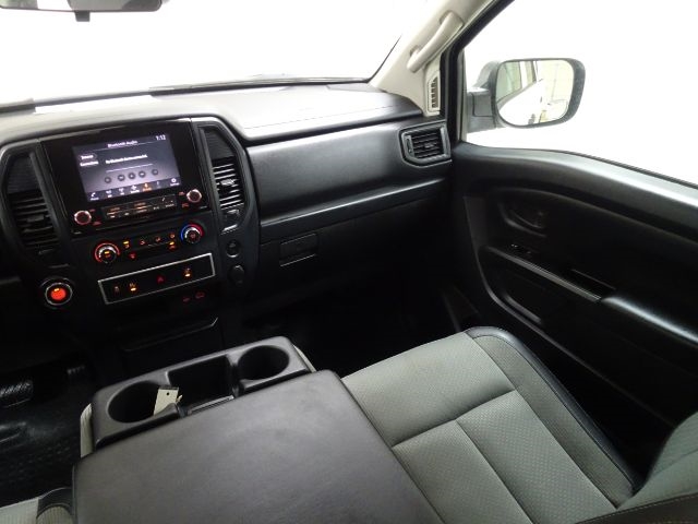 Nissan Titan 4x2 Crew Cab S 2021